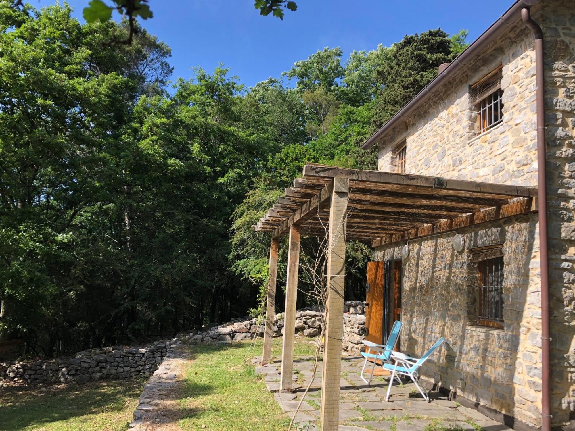 فيلا Casa Nel Bosco Sul Golfo Dei Poeti - Cipressi مونتيمارتشيلو المظهر الخارجي الصورة